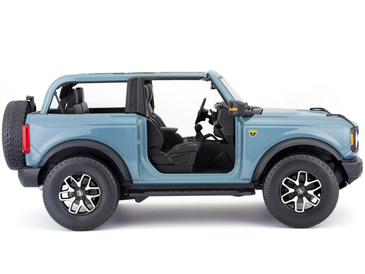 2021 Ford Bronco Badlands Blue "Special Edition" 1/18 Diecast Model Car by Maisto