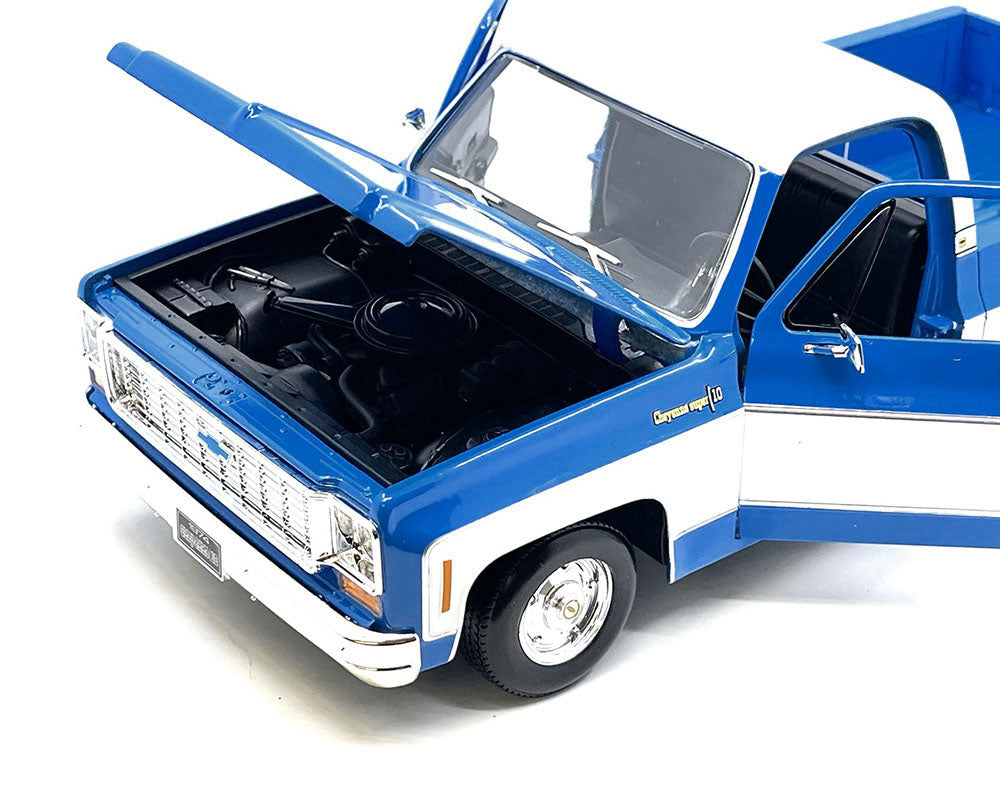 1974 Chevrolet C10 Cheyenne Super Pickup Truck Blue and White "Special Edition" Series 1/18 Diecast Model Car by Maisto