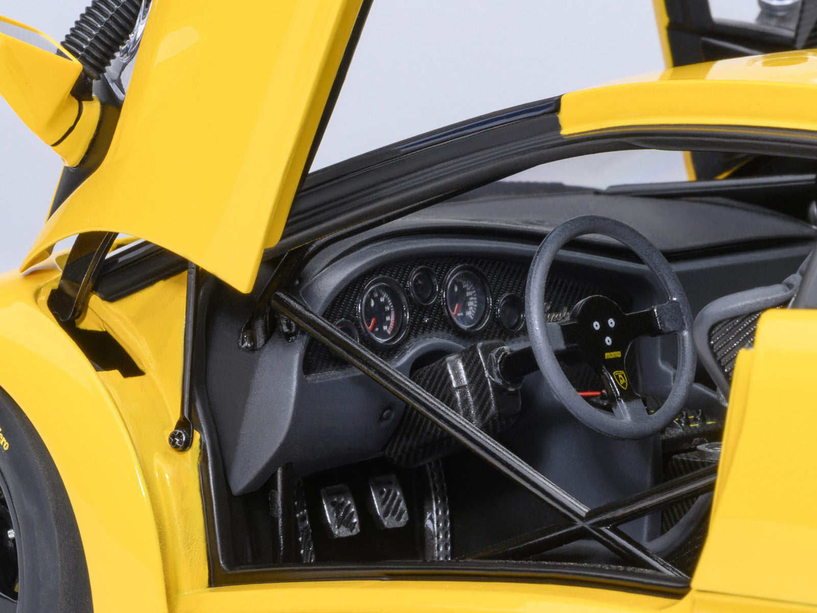 Lamborghini Diablo GTR Superfly Yellow 1/18 Model Car by Autoart