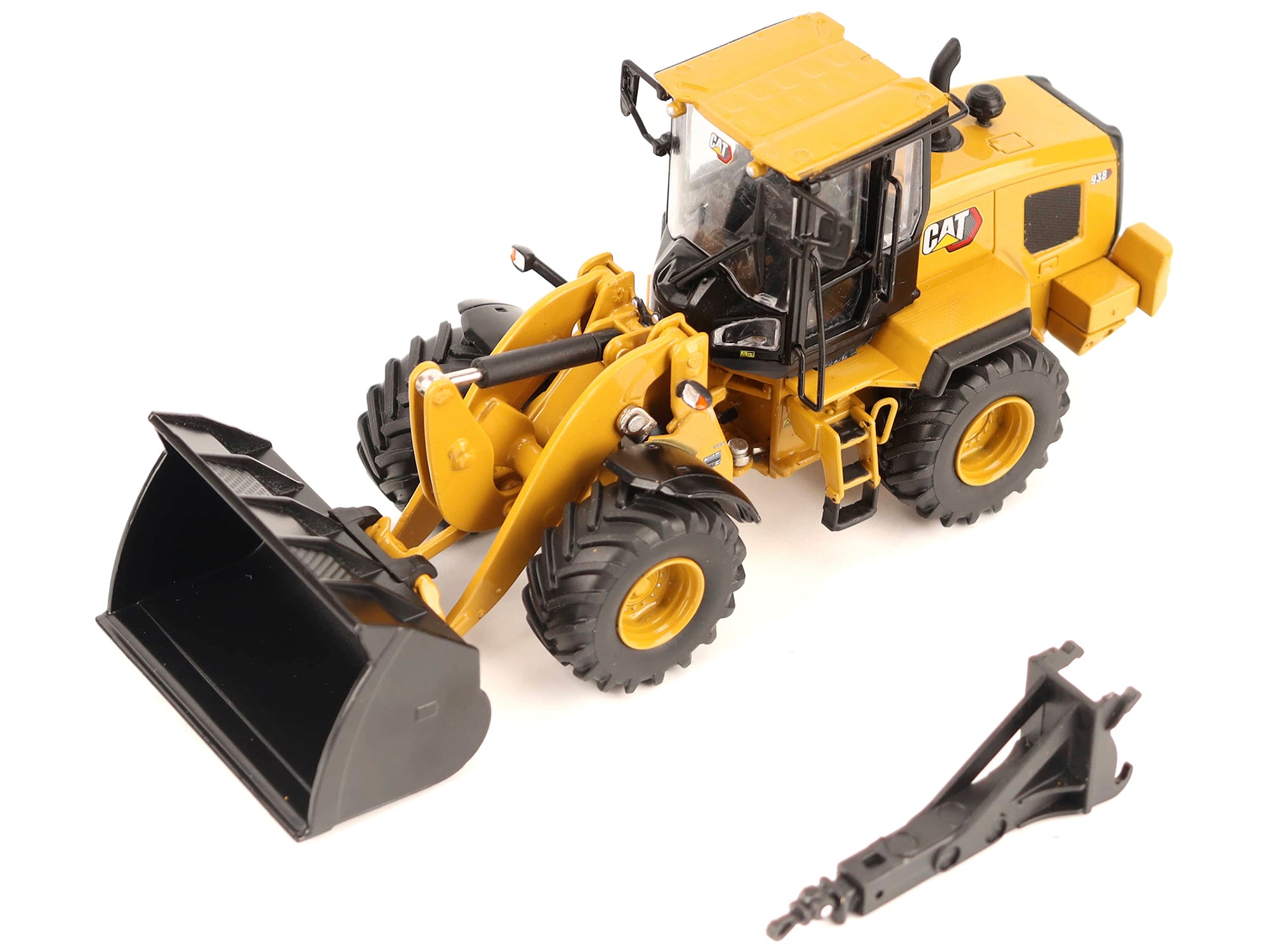 CAT Caterpillar 938 Wheel Loader with Operator Yellow "High Line" Series 1/50 Diecast Model by Diecast Masters