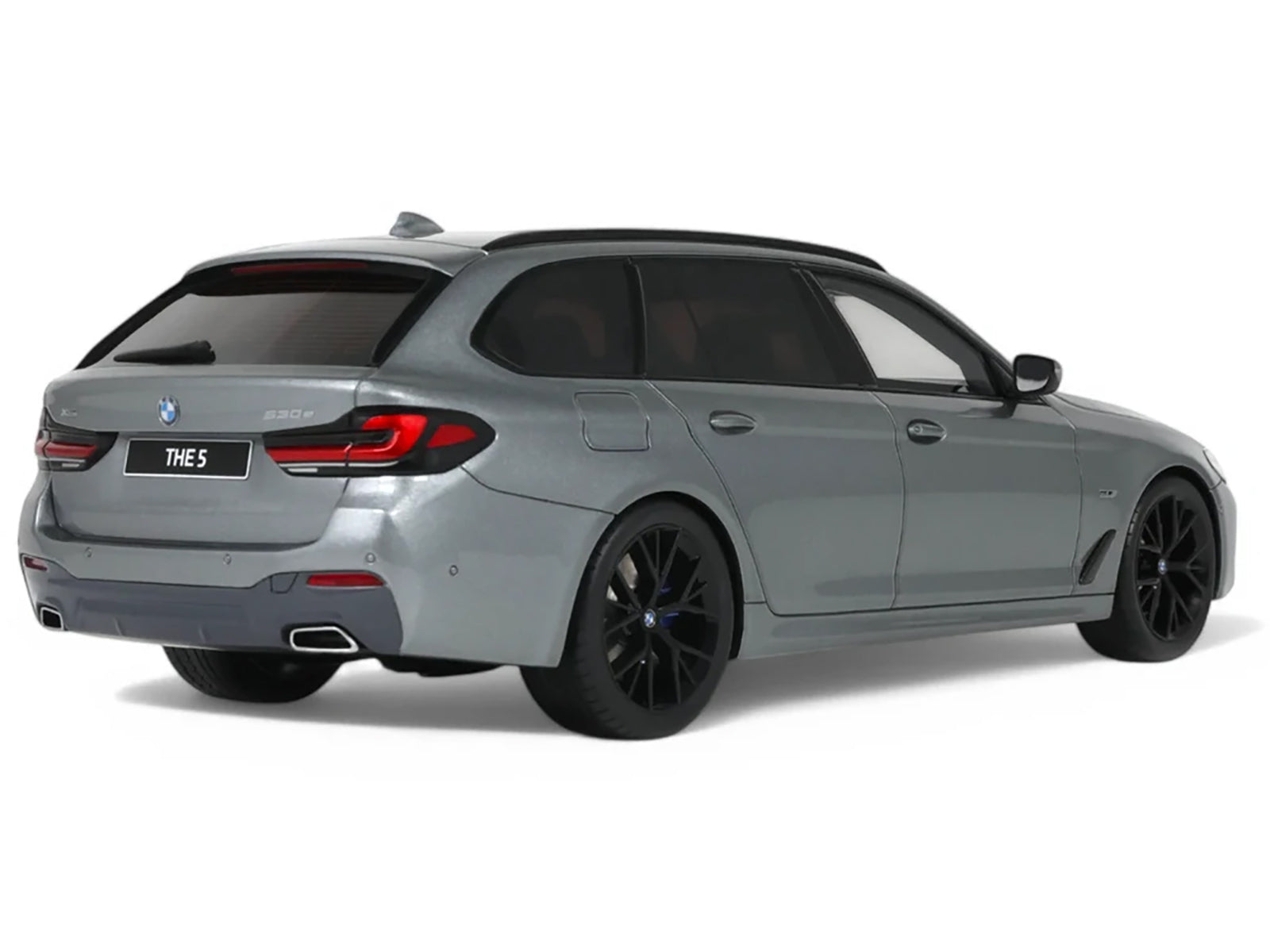 2023 BMW 530E XDrive M Silver Metallic 1/18 Model Car by GT Spirit
